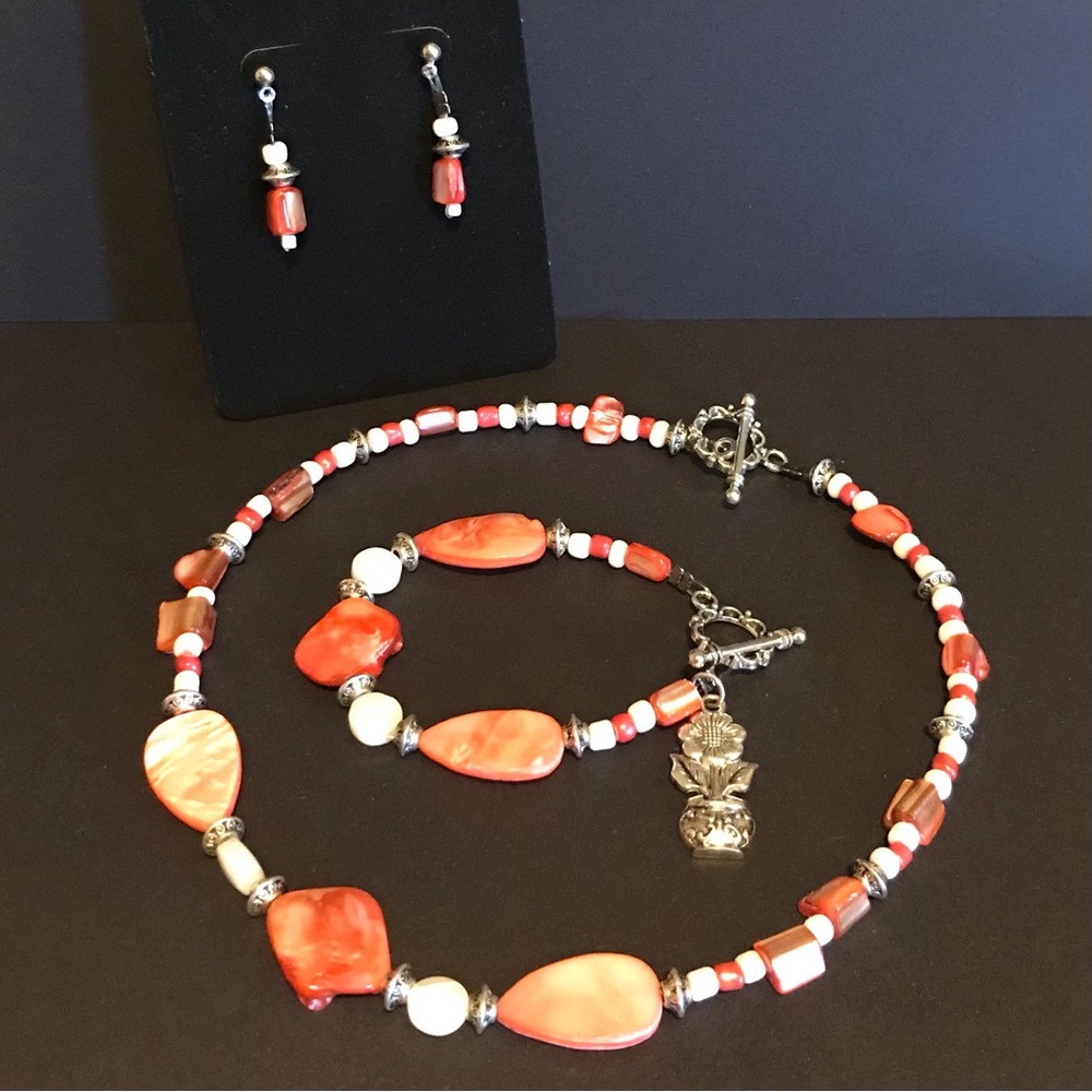 New Handmade Child’s Jewelry Set- Necklace, Bracelet & Earrings, Coral / Ivory - Picture 1 of 7